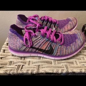 Nike free run fly knit sneakers